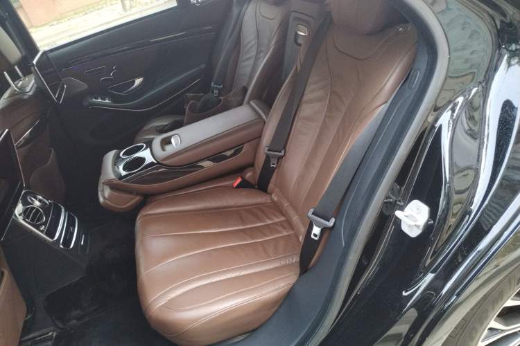 Used Mercedes-Benz S-Class 2014 S 320 L Luxury Model Left Rear Seat