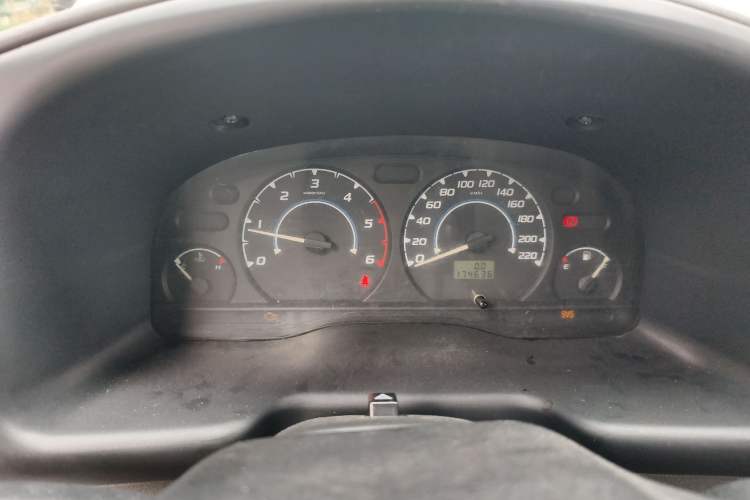 Used JMC Transit 2019 2.8T Commercial Version Long Wheelbase Mid-Roof 6-Seater Rear Single Tire China VI Emission Standard – JX493
