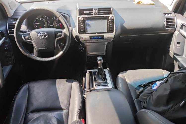 Used Toyota Prado 2018 3.5L Automatic TX-L Headliner