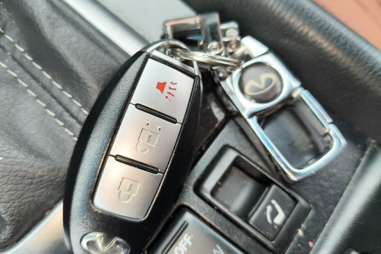 Used Infiniti QX50 2015 2.5L Comfort Edition
