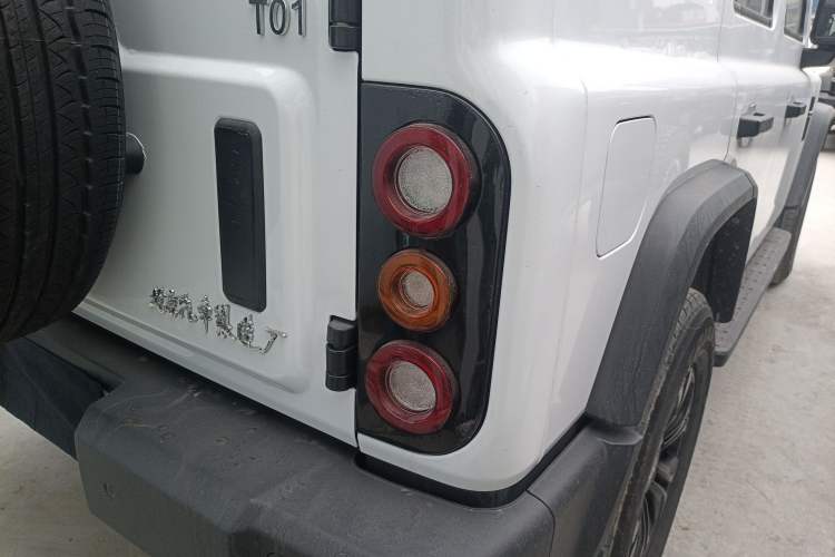 Used 212 T01 2024 2.0T Explorer
