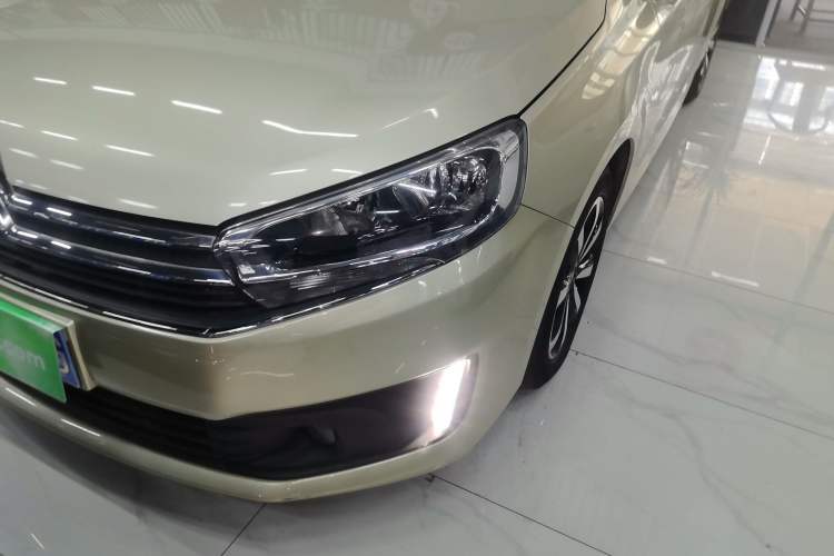 Used Citroen C4 Sega 2018 1.6L Automatic Luxury Model Left Front Headlight