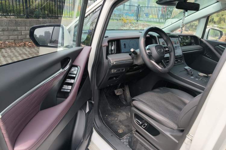 Used GAC Trumpchi M8 2024 Master Series 400T Prestige Edition