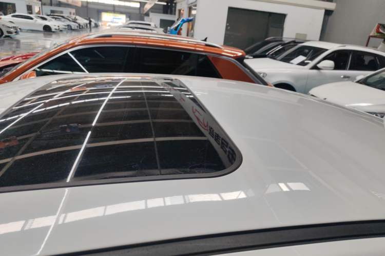 Used Geely Auto Emgrand GL 2019 1.4T CVT Elite Smart Edition Roof