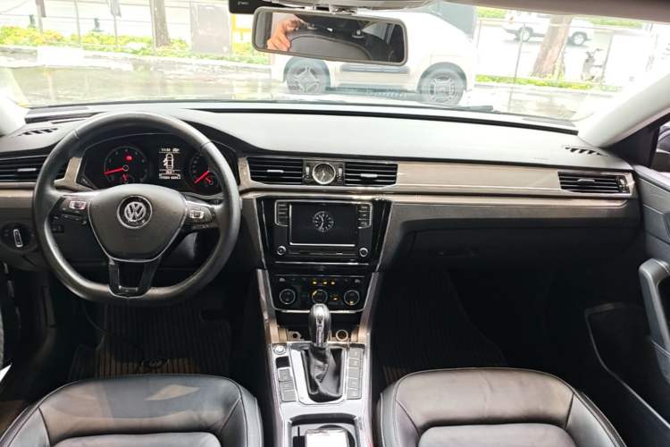 Used Volkswagen Passat 2017 280TSI DSG Luxury Edition