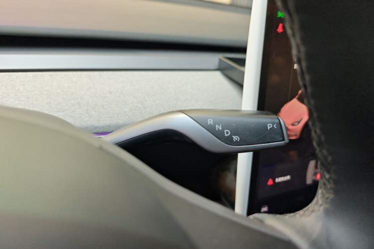 Used Tesla Model Y 2023 Long-Range All-Wheel-Drive Version Gear Lever