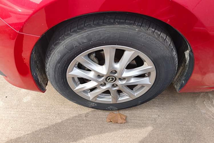 Used Mazda Mazda 3 Axela 2016 Sedan 1.5L Automatic Comfort Model