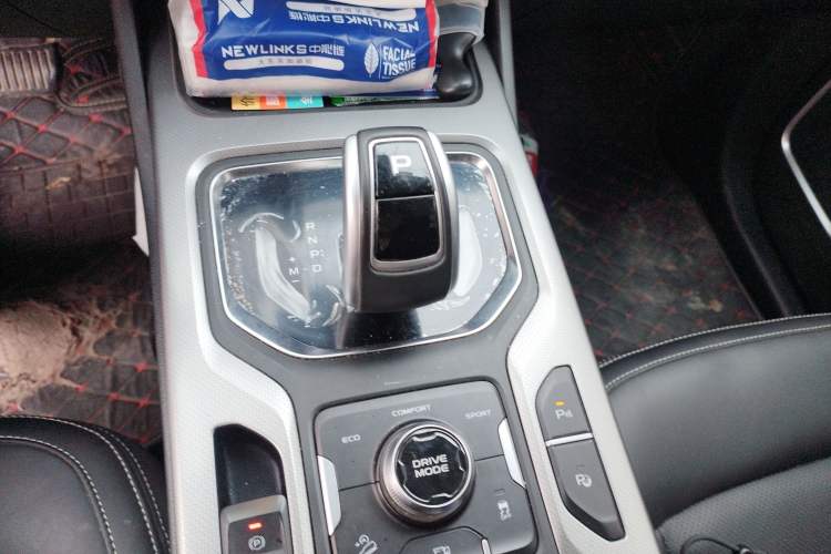 Used Geely Auto Haoyue 2020 1.8TD DCT Flagship 7-Seater Gear Lever