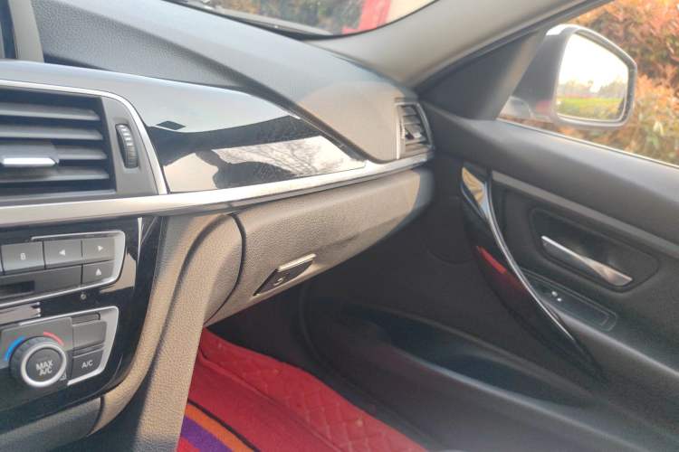 Used BMW 3 Series 2016 320Li Ambition Model