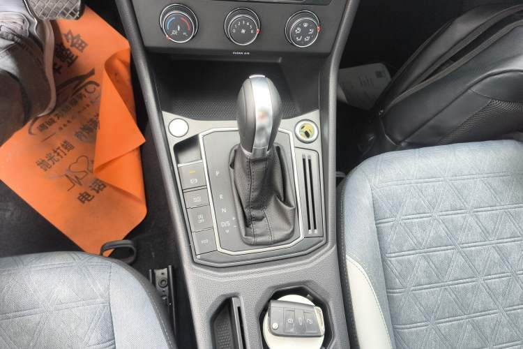 Used Volkswagen Lavida 2023 300TSI DSG Full-Comfort Edition
