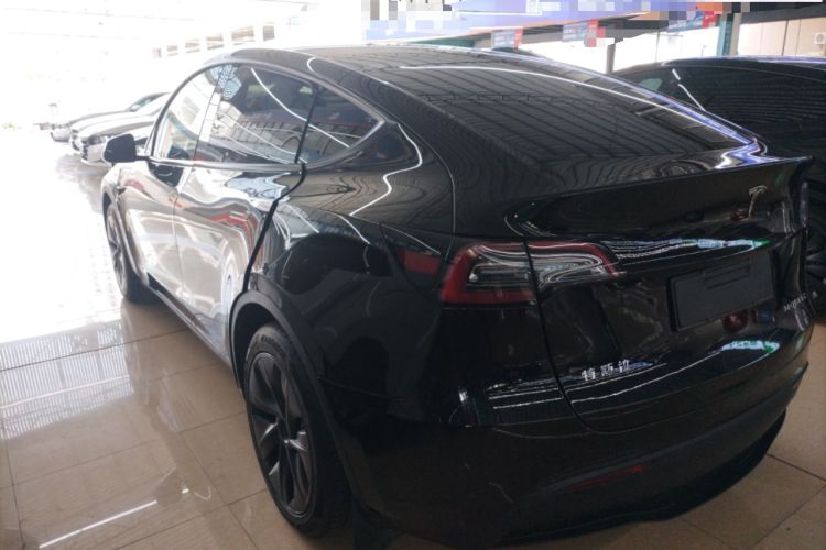 Used Tesla Model Y 2023 Rear-Wheel-Drive Version
