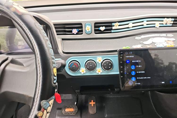 Used Wuling Hongguang MINIEV 2020 Lite Version Lithium Iron Phosphate Audio And AC Panel