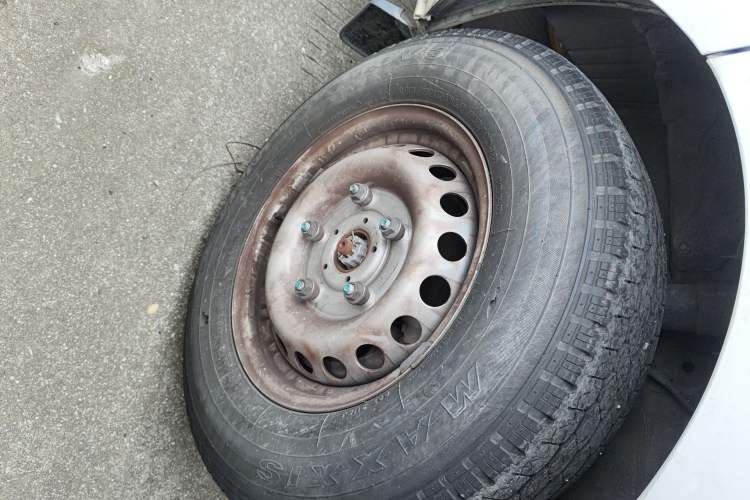 Used Ford Transit 2017 2.0T Diesel Multi-Purpose Commercial Vehicle Short Wheelbase Low Roof China V Standard