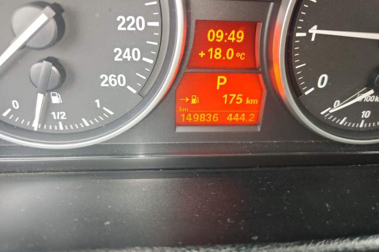 Used BMW X1 2012 sDrive18i Luxury Model Odometer Close Up