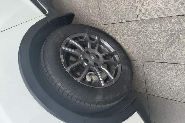 Used Geely Auto Vision X3 2021 PRO 1.5L CVT Deluxe Model