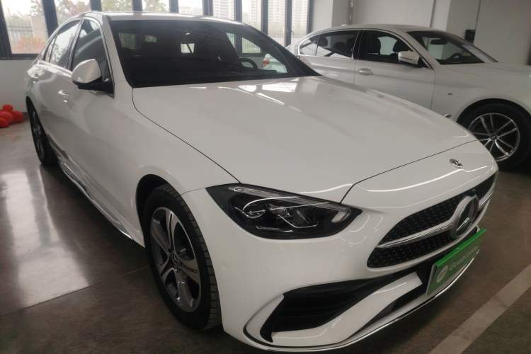 Used Mercedes-Benz C-Class 2022 Restyled C 200 L Sport Edition Front Right 45 Deg