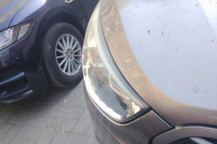 Used Hyundai ix35 2013 2.0L Automatic Two-Wheel Drive Smart GLS China V Standard Right Front Headlight