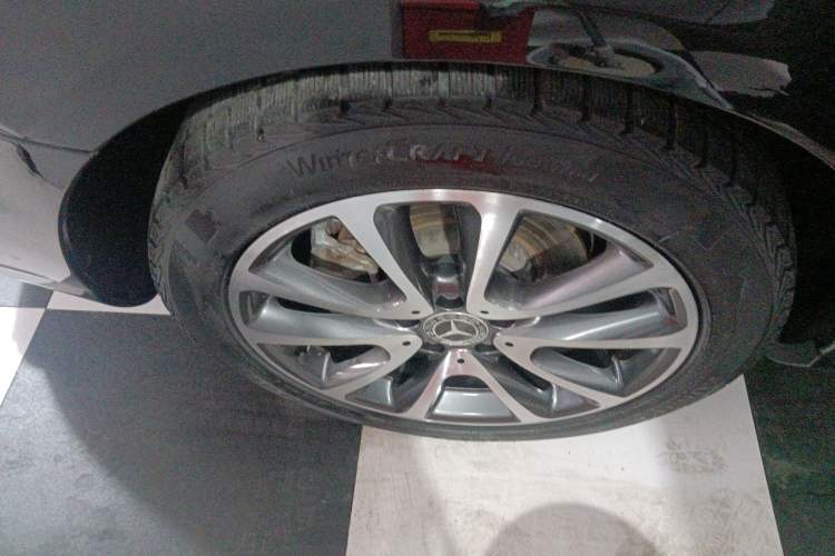 Used Mercedes-Benz E-Class 2018 Facelift E 300 L Luxury Edition