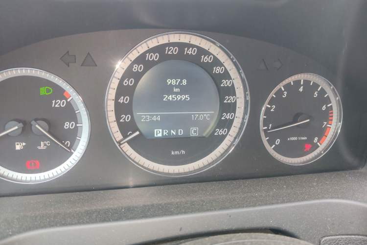 Used Mercedes-Benz C-Class 2010 C 180K Classic model Odometer Close Up