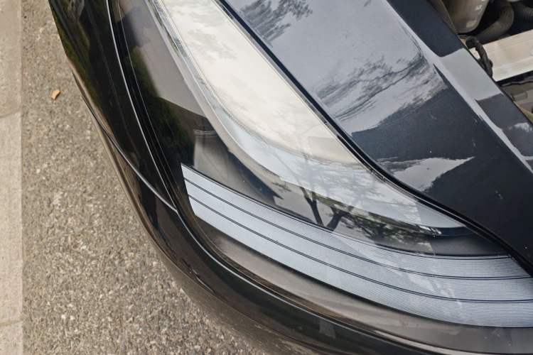 Used Tesla Model Y 2024 Long-Range All-Wheel-Drive Version