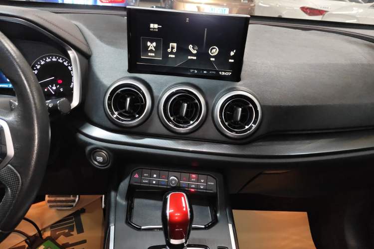 Used Wey VV5 2019 Upgraded Model 2.0T Two-Wheel Drive Ultra-Luxury Version China VI Standard