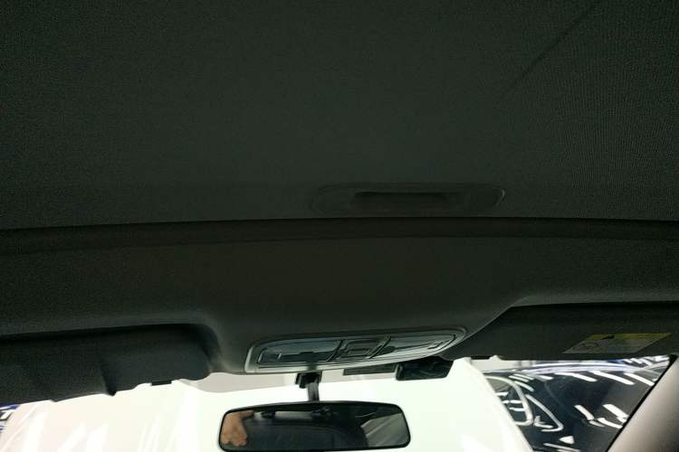 Used Changan CS35 2016 1.6L Manual Luxury Model China V Standard