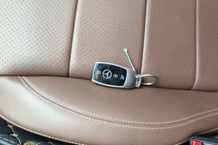 Used Mercedes-Benz E-Class 2019 E 300 L Sporty and Stylish Model