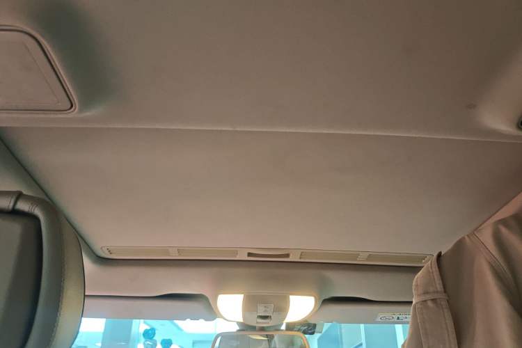 Used Mercedes-Benz E-Class 2015 E 200 L
