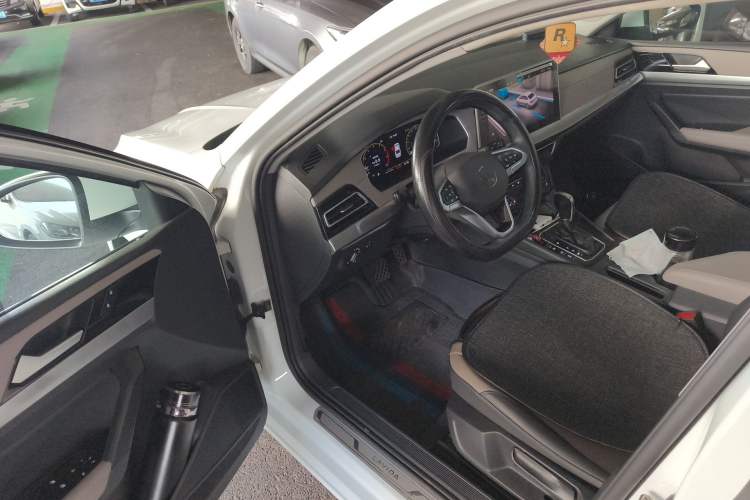 Used Volkswagen Lavida 2024 1.5L Automatic Starry Sky 5 Million Edition
