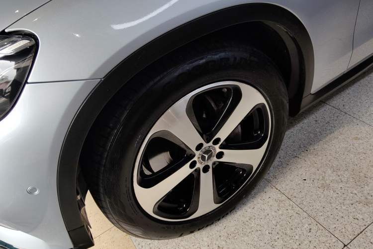 Used Mercedes-Benz GLC Coupe 2017 GLC 200 4MATIC Coupe SUV
