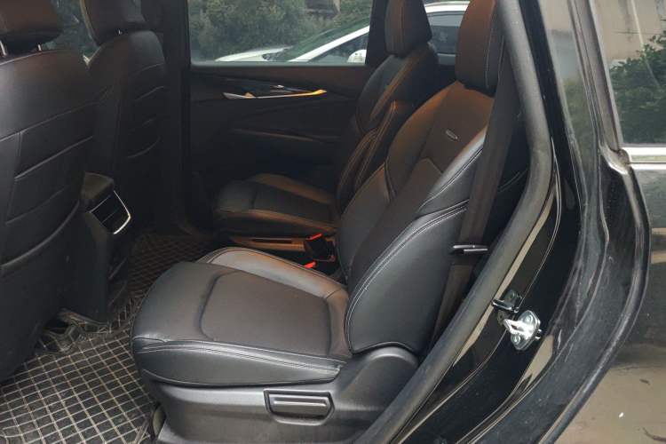 Used SAIC MAXUS G50 2021 1.5T Automatic Comfort Touring B
