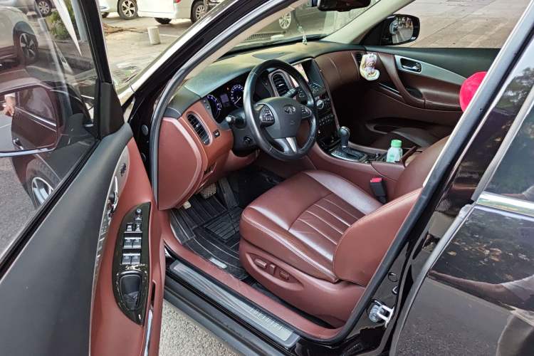 Used Infiniti QX50 2015 2.5L Luxury Edition Driver Seat