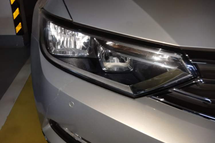 Used Volkswagen Magotan 2017 280TSI DSG Comfort Model
