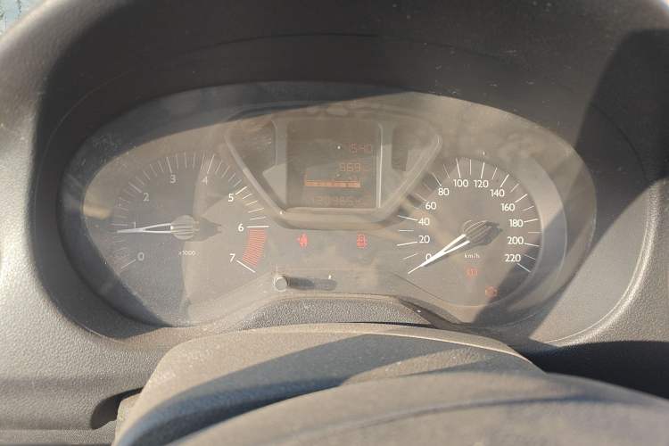 Used Citroen Elysee 2014 1.6L Manual Fashion Model CNG
