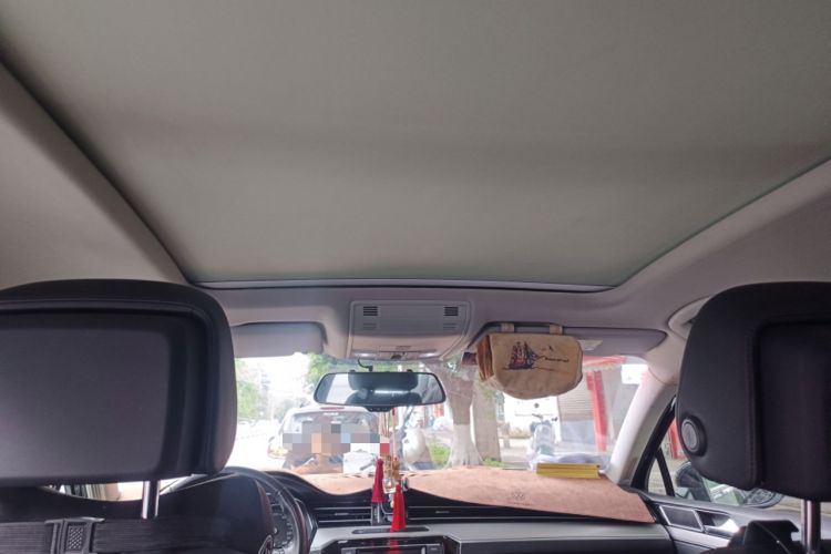 Used Volkswagen Magotan 2018 330TSI DSG Advanced Model Headliner