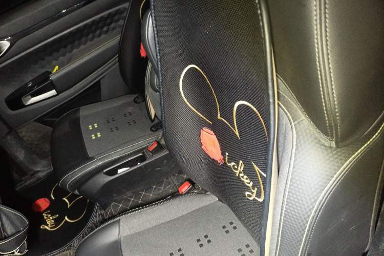 Used Baojun RM-5 2019 1.5T Manual Elite Version with 24-Hour Online Service 6 Seats