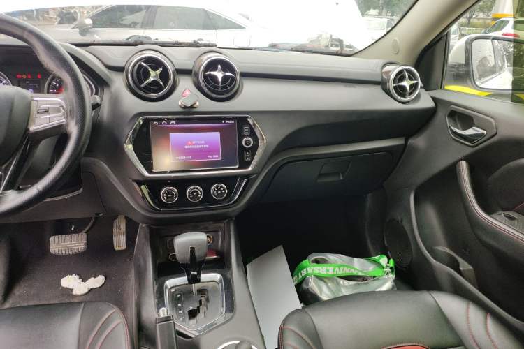 Used Soueast DX3 2016 1.5T CVT Prestige Edition