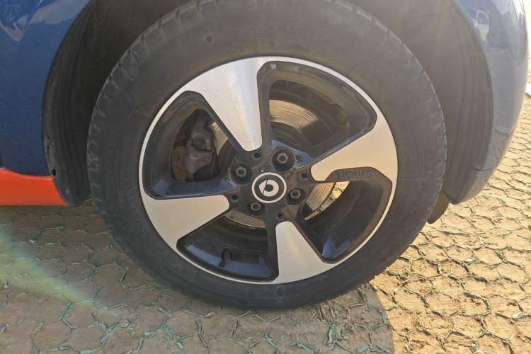 Used smart fortwo 2018 1.0L 52kW Hardtop Passion Edition China V Standard
