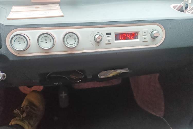 Used Wuling Hongguang MINIEV 2022 Macaron Premium Model – Lithium Iron Phosphate