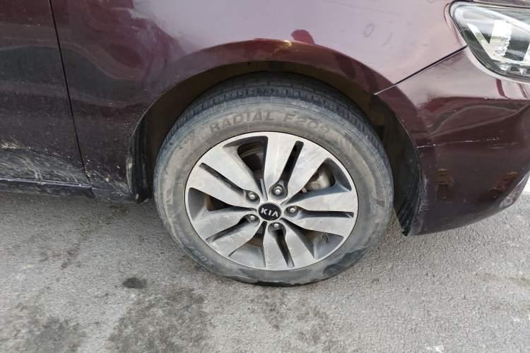 Used Kia Forte 2014 1.6L MT GLS