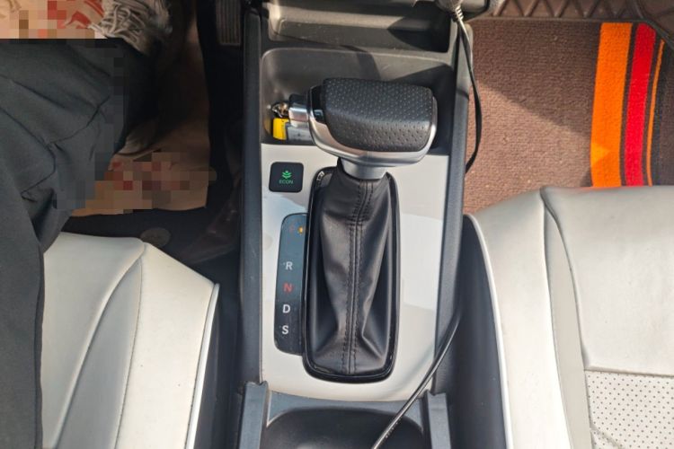 Used Honda Fit 2023 1.5L CVT Trend Edition Gear Lever