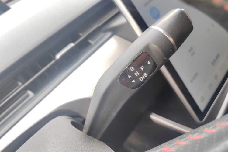 Used NETA V 2021 Long-Range Entertainment Edition Upgrade Model