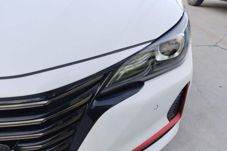 Used CHANGAN Ruicheng CC 2021 Blue Whale Edition 1.5T DCT Luxury Model Left Front Headlight