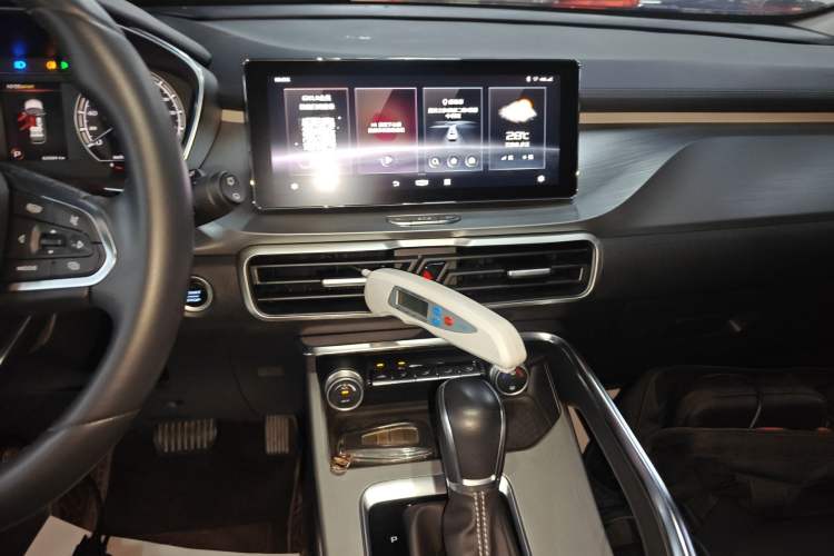 Used Geely Auto Coolray 2020 PRO 240T DCT Hunter
