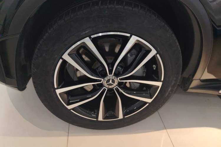 Used Mercedes-Benz GLC 2021 GLC 300 L 4MATIC Dynamic Model
