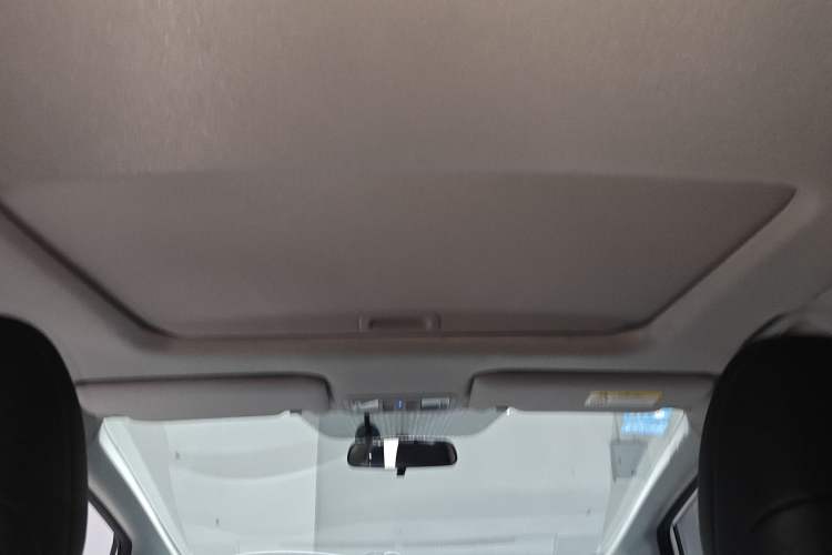 Used Honda Jade 2017 1.8L automatic Comfort version 5 seats
