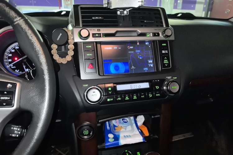 Used Toyota Prado 2016 3.5L Automatic TX-L NAVI Audio And AC Panel