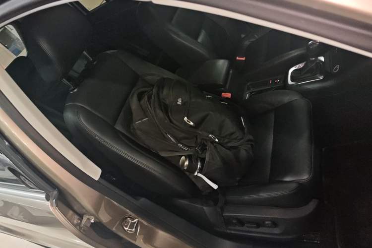 Used Volkswagen Tiguan L 2013 1.8TSI Automatic Two-Wheel Drive Luxury Model
