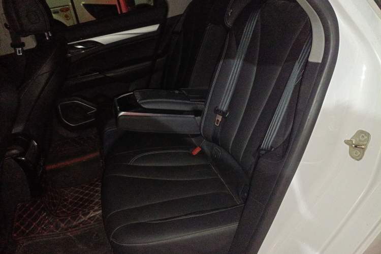 Used Geely Auto Emgrand GT New Energy 2018 1.5T PHEV Yaoxiang Edition Left Rear Seat