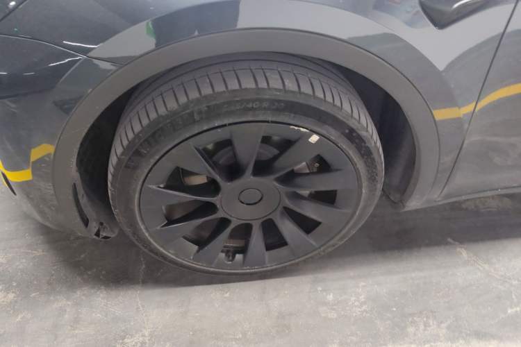 Used Tesla Model Y 2024 Rear-Wheel-Drive Version